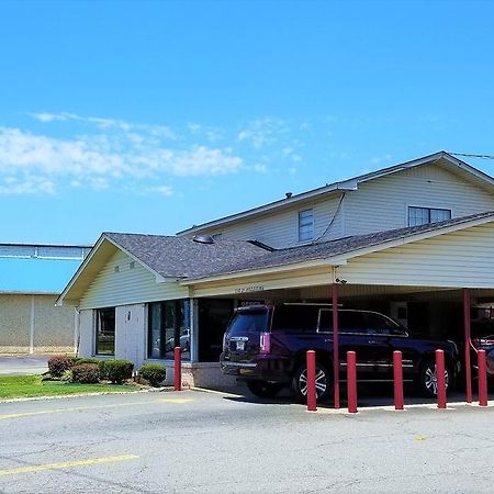 Continental Inn & Suites Conway Exterior photo
