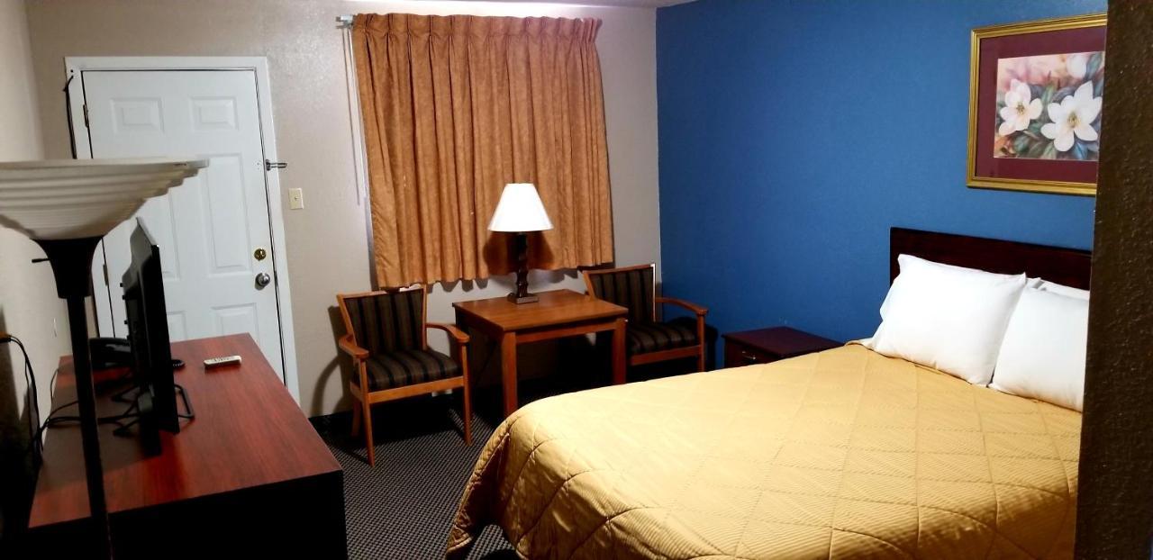 Continental Inn & Suites Conway Exterior photo